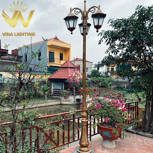 Cột đèn trang trí sân vườn tại Nghệ An Cột đèn sân vườn DC06 - 3 bóng