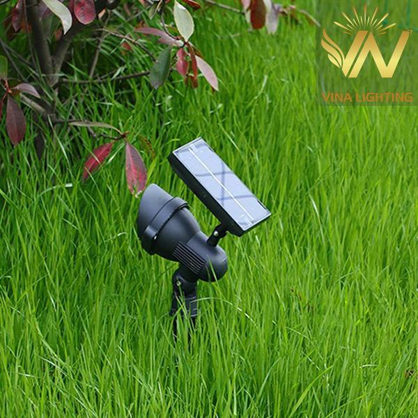 Hướng dẫn chiếu sáng cây cảnh ngoài trời Den cam co nang luong mat troi 2
