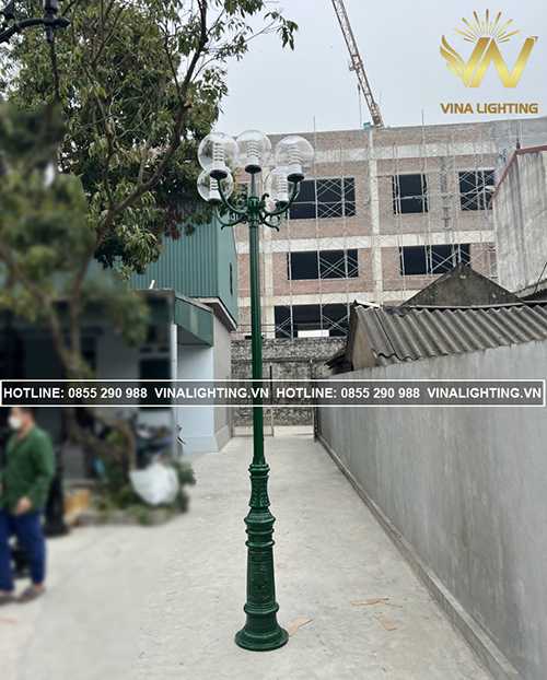 5 cách chiếu sáng sân vườn tốt nhất Cot den de y bong cau trong 1